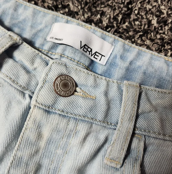 Vervet light wash jeans - Picture 6 of 10